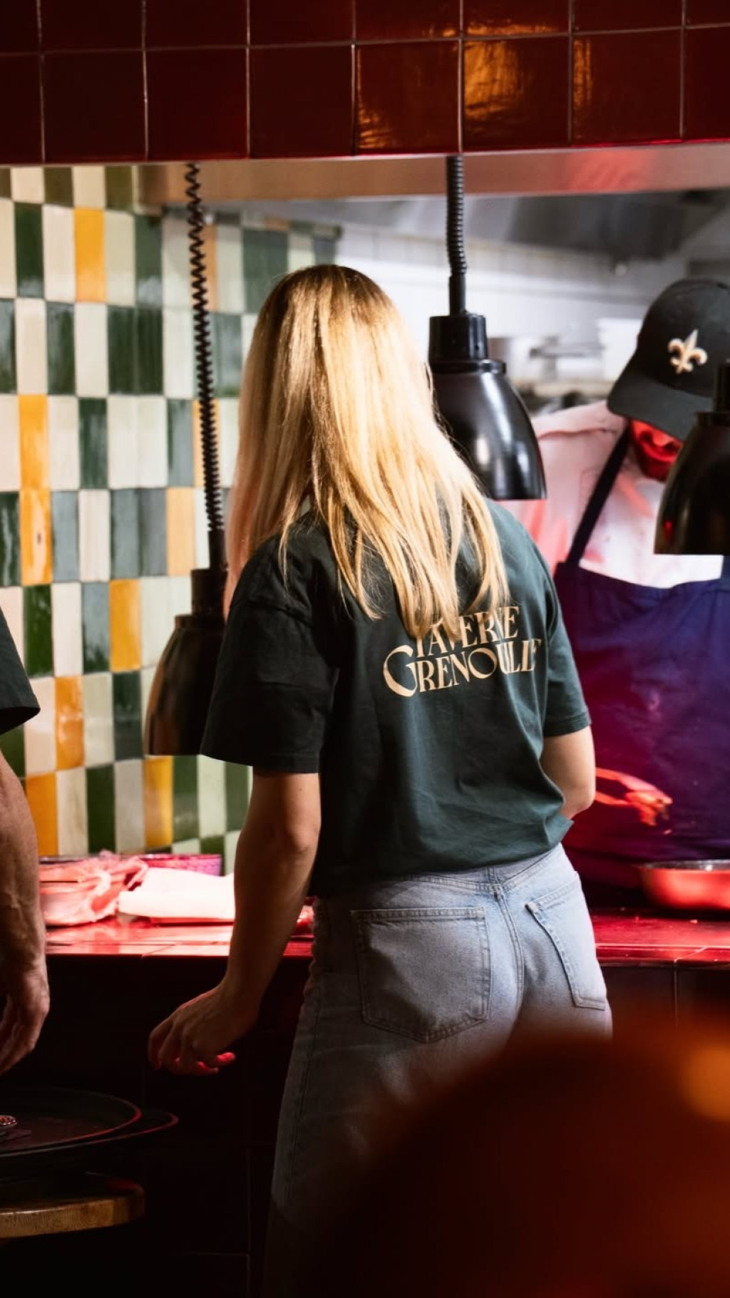 tshirt-taverne-grenouille-personnalisé