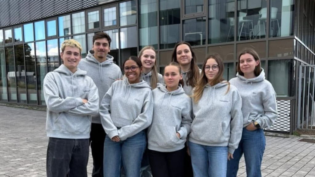 Commander un sweat de promo ou de classe : le guide complet